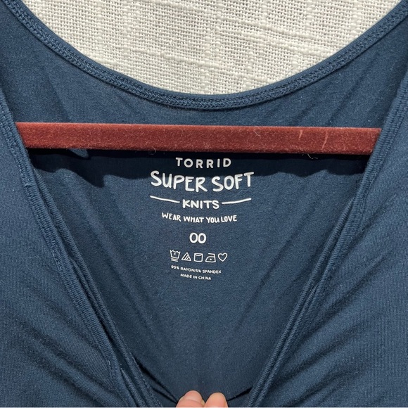 Torrid Blue Babydoll Tee - Plus Size 00 - Picture 8 of 11